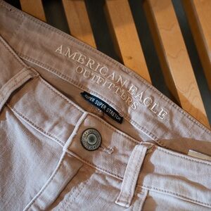 American Eagle Outfitters Super Stretchy Pink Jegging Size 6